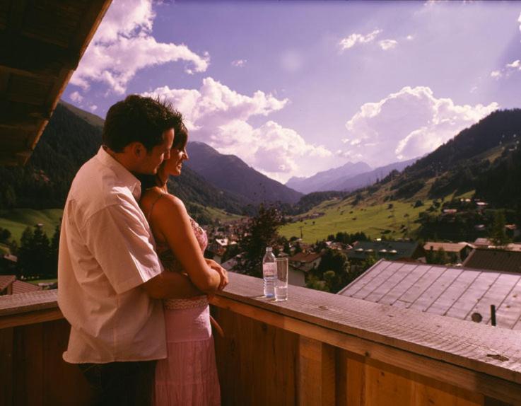 Hotel Garni Ernst Falch Sankt Anton am Arlberg Room photo